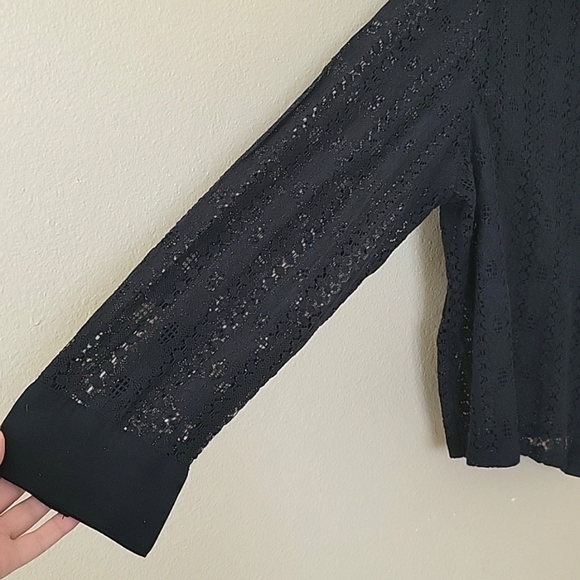 Old Navy Womens Black Crochet Lace Button Down Shirt - Size Large - Picture 4 of 9